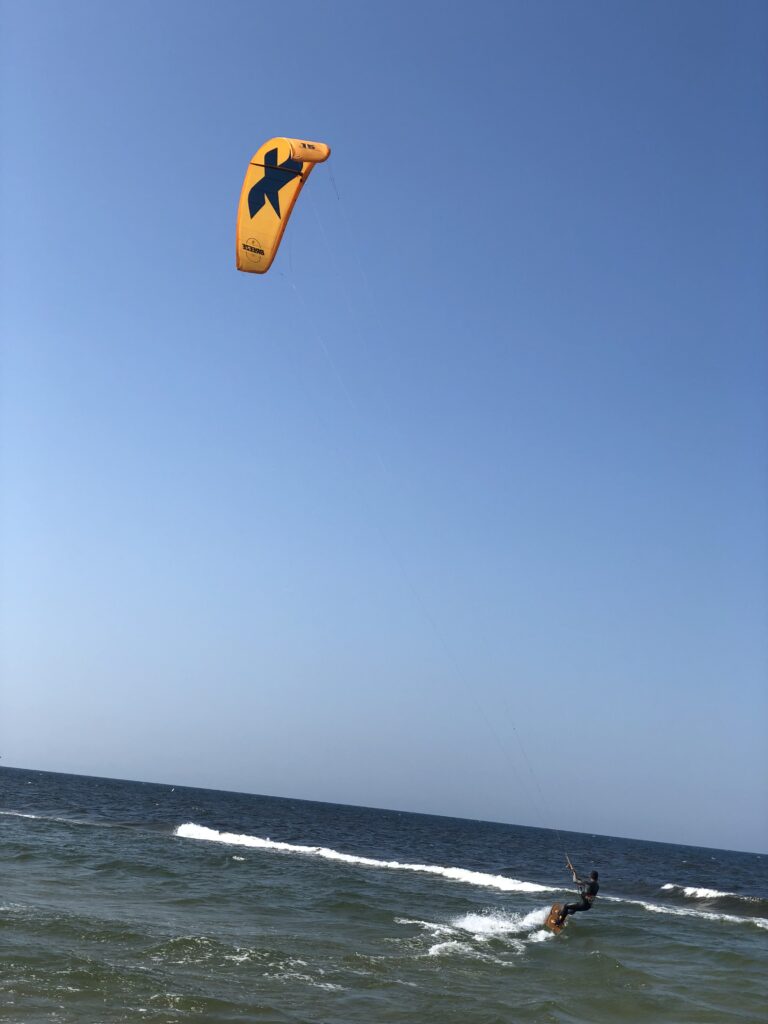Kitesurfing