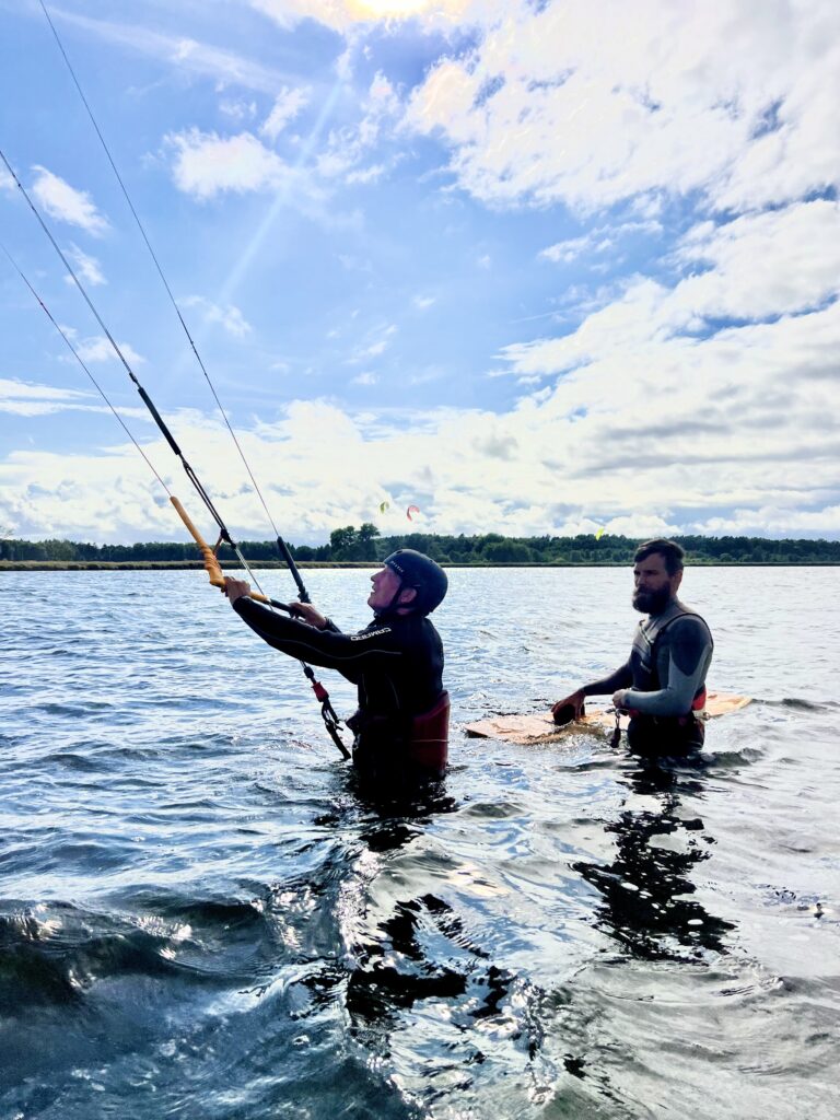 Kitesurfing