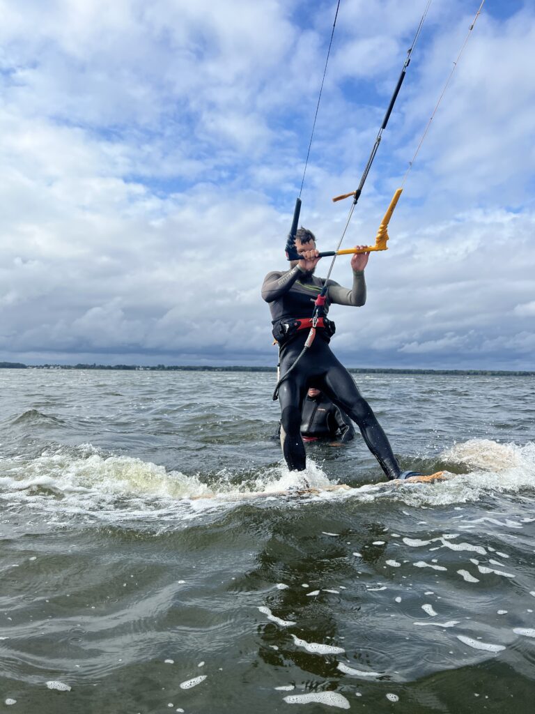 Kitesurfing