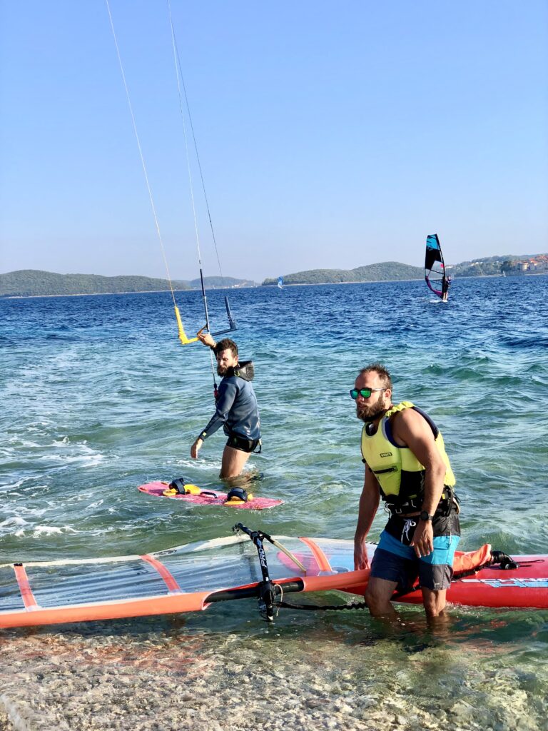 Kitesurfing